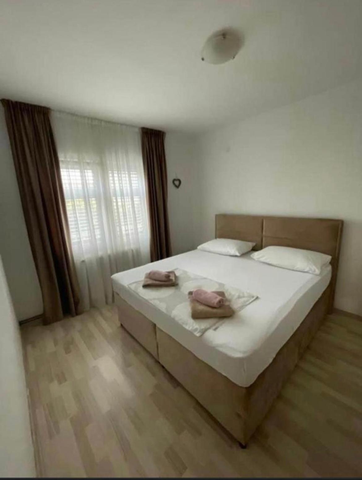 Apartman Kurtov Apartment Pakostane Exterior photo